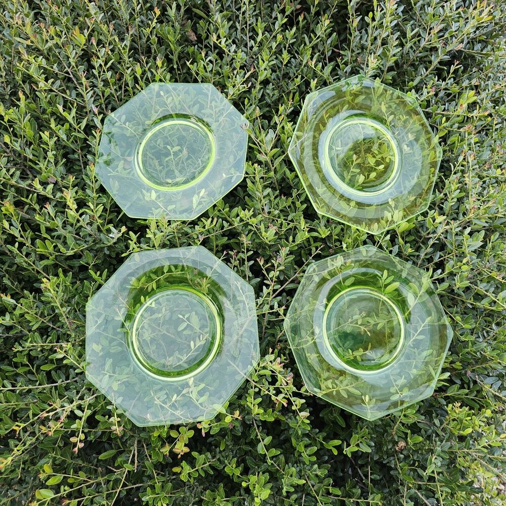 Antique 7" Heisey Octagon Green uranium VASELINE GLASS desert plates X4
